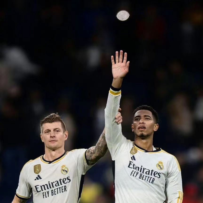 Le duo de milieux de terrain du Real Madrid, Bellingham et Kroos, crée une légende de la Liga